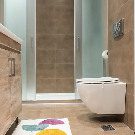 Blue Angel 2 Bedroom With Sea View Apartmán *