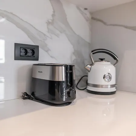 Blue Angel 2 Bedroom With Sea View *