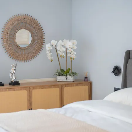 Blue Angel 2 Bedroom With Sea View 아파트 코스 타운