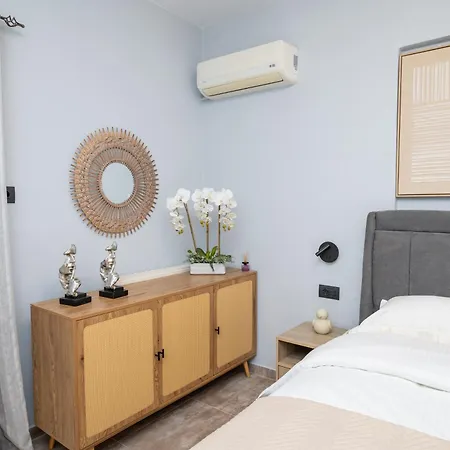 Blue Angel 2 Bedroom With Sea View Apartmán