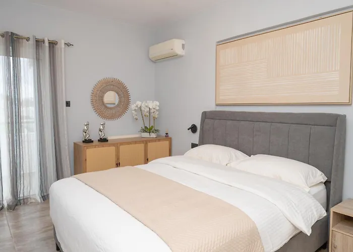 Blue Angel 2 Bedroom With Sea View Apartman