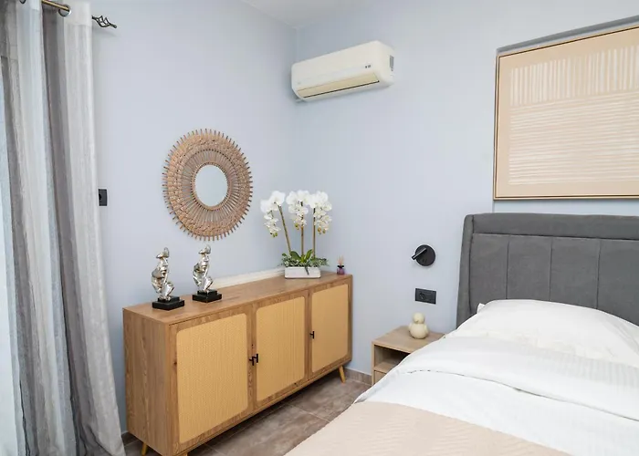 Blue Angel 2 Bedroom With Sea View 아파트