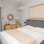 Blue Angel 2 Bedroom With Sea View Apartman